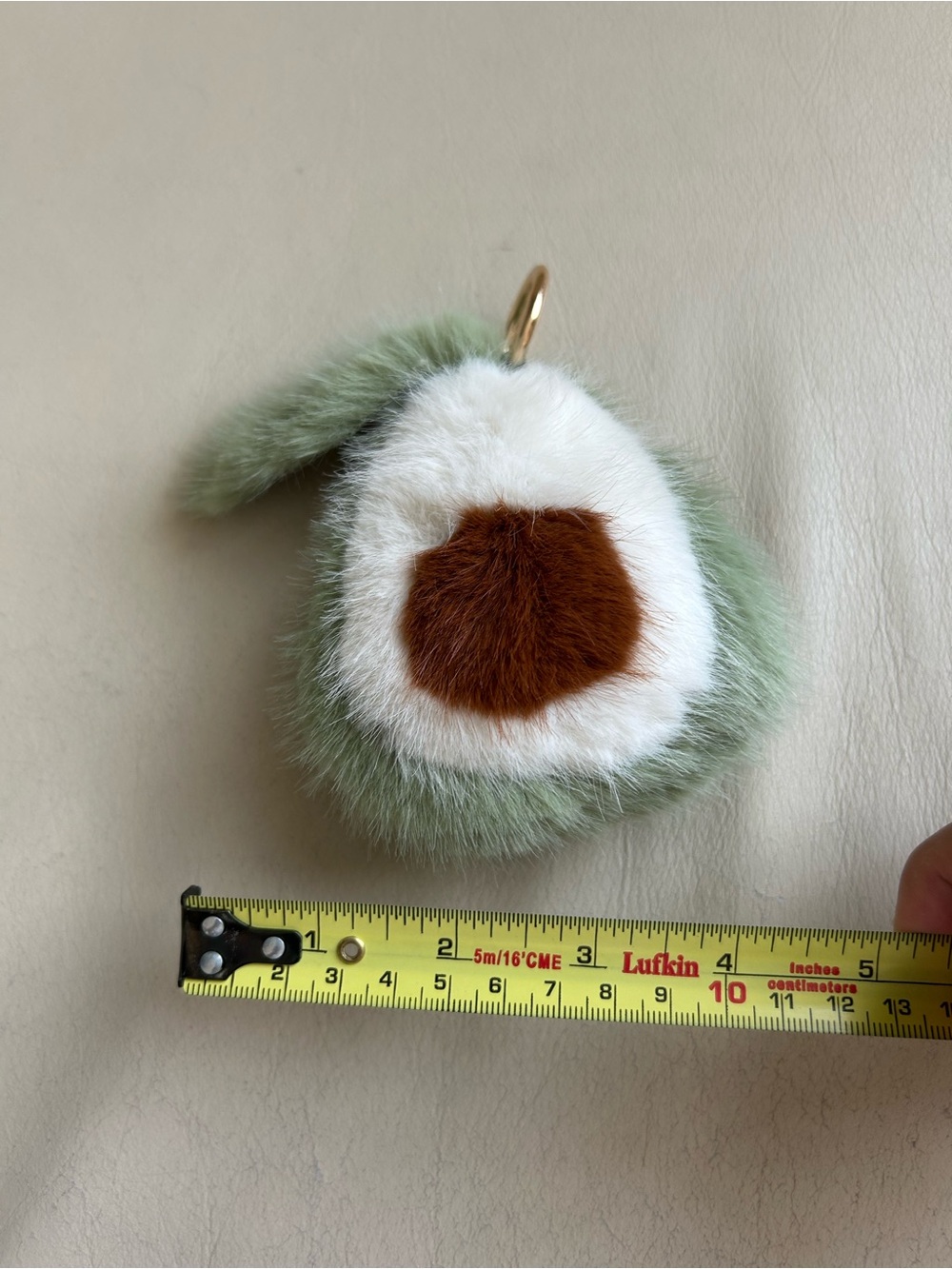Avocado Keychain - Picture 3 of 4